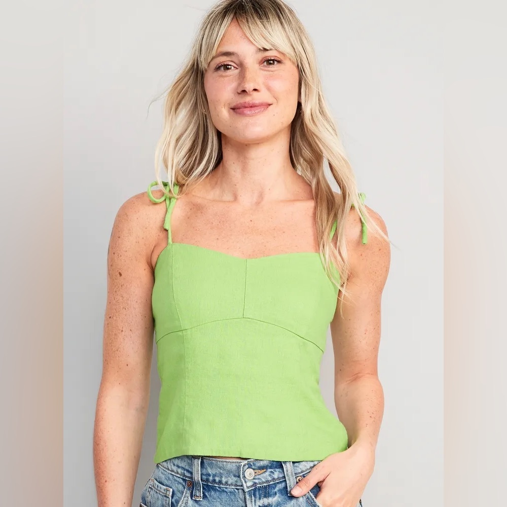 Old Navy Fitted linen blend tie shoulder cropped cami in greengage size XS